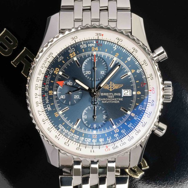 Breitling Navitimer Chronograph GMT 46 A24322 Image 5